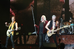 2023.05.29.MÖTLEY CRÜE, DEF LAPPARD