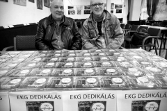 EKG dedikálás – Ráadás Mr. Basary 70+ életműkoncertje előtt