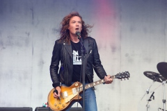 HD120 The Darkness, Wolfmother,  Kiss Forever Band
