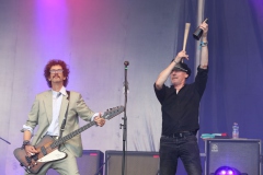 HD120 The Darkness, Wolfmother,  Kiss Forever Band