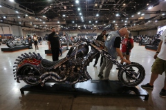 HD120 The Darkness, Wolfmother,  Kiss Forever Band