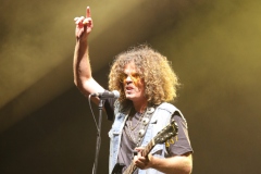 HD120 The Darkness, Wolfmother,  Kiss Forever Band