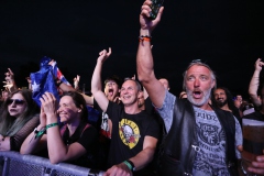 HD120 The Darkness, Wolfmother,  Kiss Forever Band