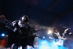 HD120 The Darkness, Wolfmother,  Kiss Forever Band