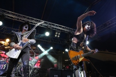 HD120 The Darkness, Wolfmother,  Kiss Forever Band