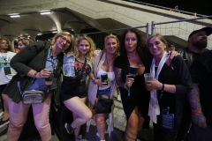 HD120 The Darkness, Wolfmother,  Kiss Forever Band