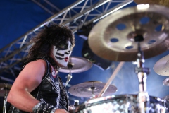 HD120 The Darkness, Wolfmother,  Kiss Forever Band