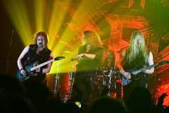Metal himnuszok éjszakája: Kissin Dynamite, Dynazty