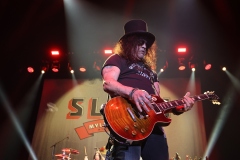 Slash featuring Myles Kennedy and The Conspirators 