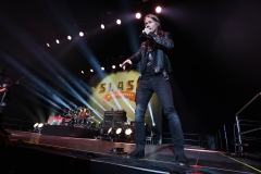 Slash featuring Myles Kennedy and The Conspirators 