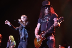 Slash featuring Myles Kennedy and The Conspirators 