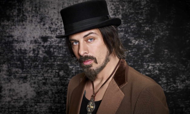 Ha a járványhelyzet engedi, akkor Richie Kotzen az Akváriumban lép föl