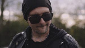 Mike Gotthard – 9 Wheels