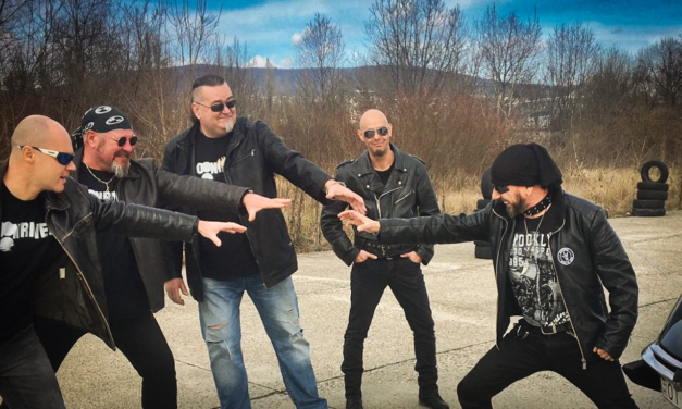 MoonRiver lemezelőzetes