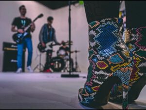 Whiskey Roll – Falling