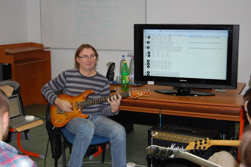 WANTED PODCAST #38 // „VAN VALAKI, AKI MAGÁT GYŐZTESNEK HÍVJA” – BESZÉLGETÉS ANDRÁSIK REMÓVAL, A HANOSZ FŐTITKÁRÁVAL