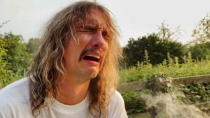 The Darkness – Nobody Can See Me Cry