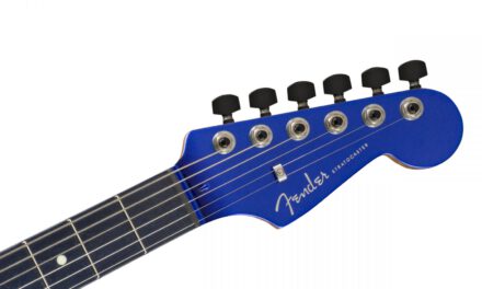 A Fender és a Lexus bemutatja a Fender Lexus LC  Stratocaster gitárt