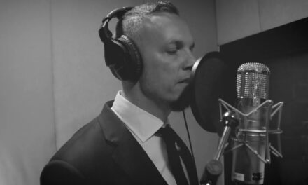 Mark Tremonti Sings Frank Sinatra – I’ve Got You Under My Skin