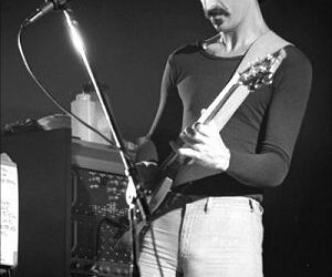 Kik voltak Frank Zappa kedvenc gitárosai?