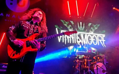 Vinnie Moore, Tara Lynch, Classica koncert