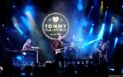 Egy Bluesman jött a városba – és mi odamentünk, hogy meghallgassuk…