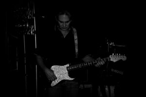 Elhunyt Birta László, az Ikarusz, a Kamionos himnusz és a Hungarian Pink Floyd Show egykori gitárosa