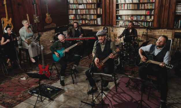 Senki kedvéért nem fékezünk – Dalpremier a Road szeptember 20-án érkező Akusztik Live Session albumáról