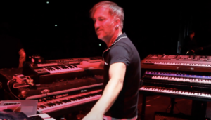 Ulver – Elhunyt Tore Ylwizaker norvég billentyűs