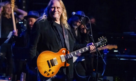 Warren Haynes – Milliónyi hang suttog neki