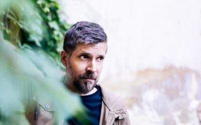 Bátrabb hangszerelés és más hangulat – megjelent a Szabó Balázs Bandája új nagylemeze