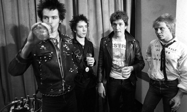 Steve Jones – 2008 óta nem beszélt Johnny Rottennel