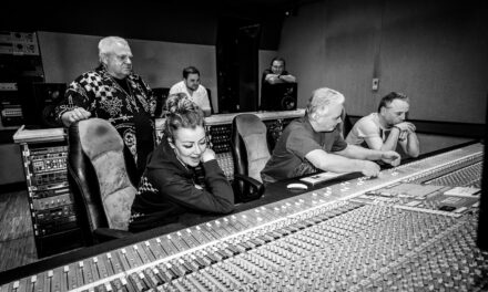 Dirkschneider & The Old Gang – Figyelmet kérnek