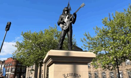 Lemmy – Szobrot kapott szülővárosában