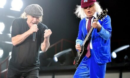 AC/DC – Hazatérnek az év végén