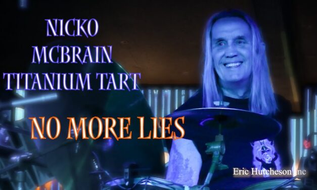 Nicko McBrain’s Titanium Tart performing „No More Lies” Iron Maiden