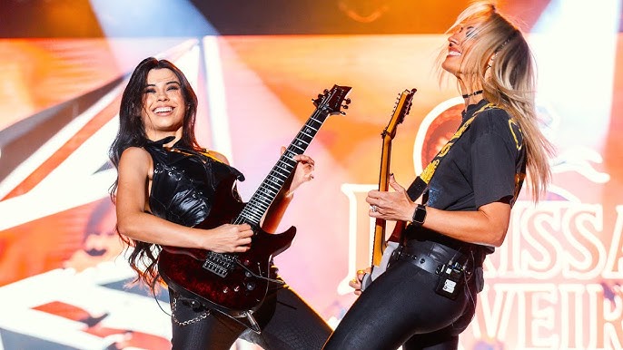 Iron Maiden – The Trooper | Larissa Liveir & Nita Strauss (LIVE)
