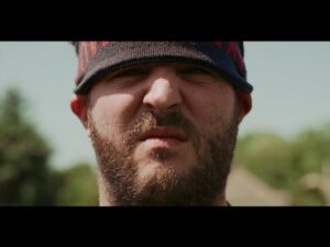 aurevoir. – Lassan, kocsis!