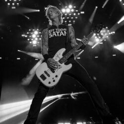 duff Mc kagan nyitó