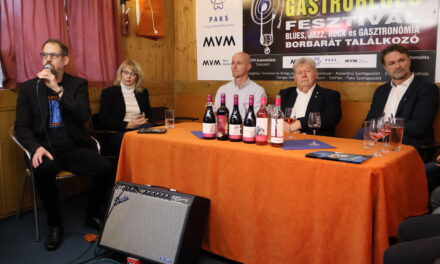 Képzelt riport egy paksi sajtótájékoztatóról – Paks, 2025. december 6.