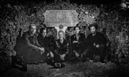 Már ingyen el lehet merülni a Queens of the Stone Age koncertfilmjében