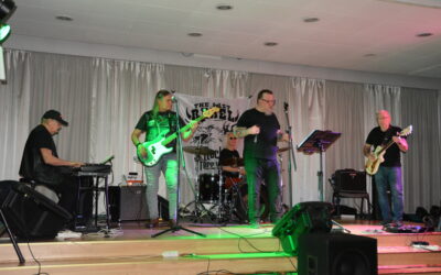 INGYEN KONCERT  A CSEPELI MUNKÁSOTTHONBAN