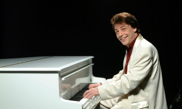 Fenyő Miklós – Az angyalok földjéről az égi angyalokhoz