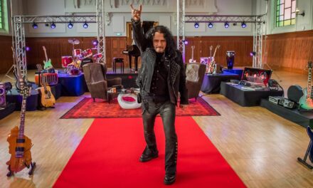 A Húrokon írt történelem következő vendége Kalapács József