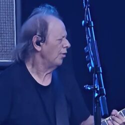AC/DC – Stevie Young kórházba került Stevie Young