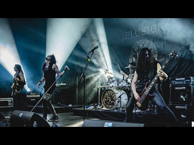 Jelusick „Groove Central” (Official Live Video)