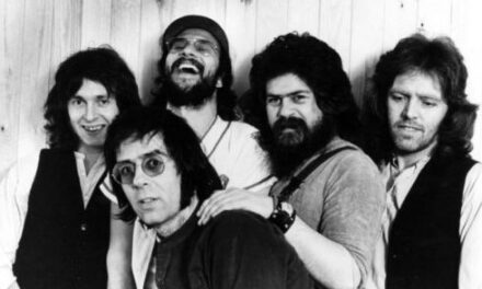 Manfred Mann’s Earth Band – Ötvenéves ’The Roaring Silence’        