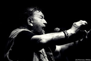 „Kicsi a kereszt, a halálfej nagy” – Deák Bill Gyula emlékére